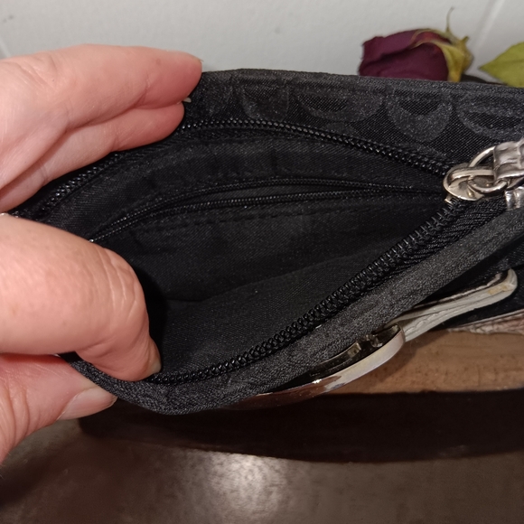 Designer Snakeskin Silver Wristlet - Picture 4 of 5